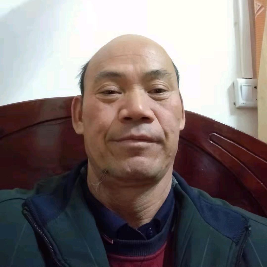 桂平中和周日威拆车场