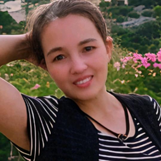 兰兰，歌舞
