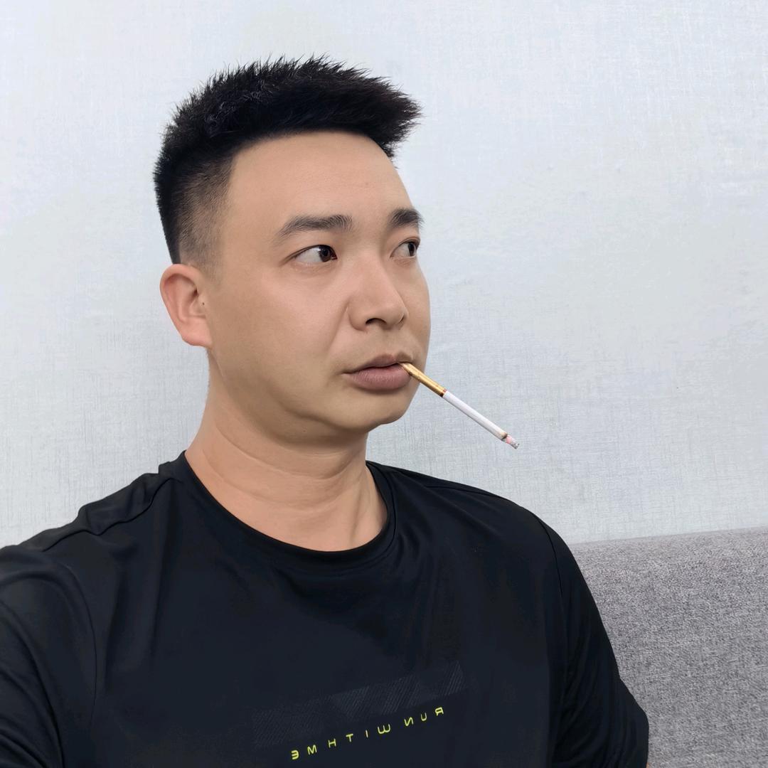 🚬ℒᎭℯ辉煌ꦽོ巅峰༄꫟