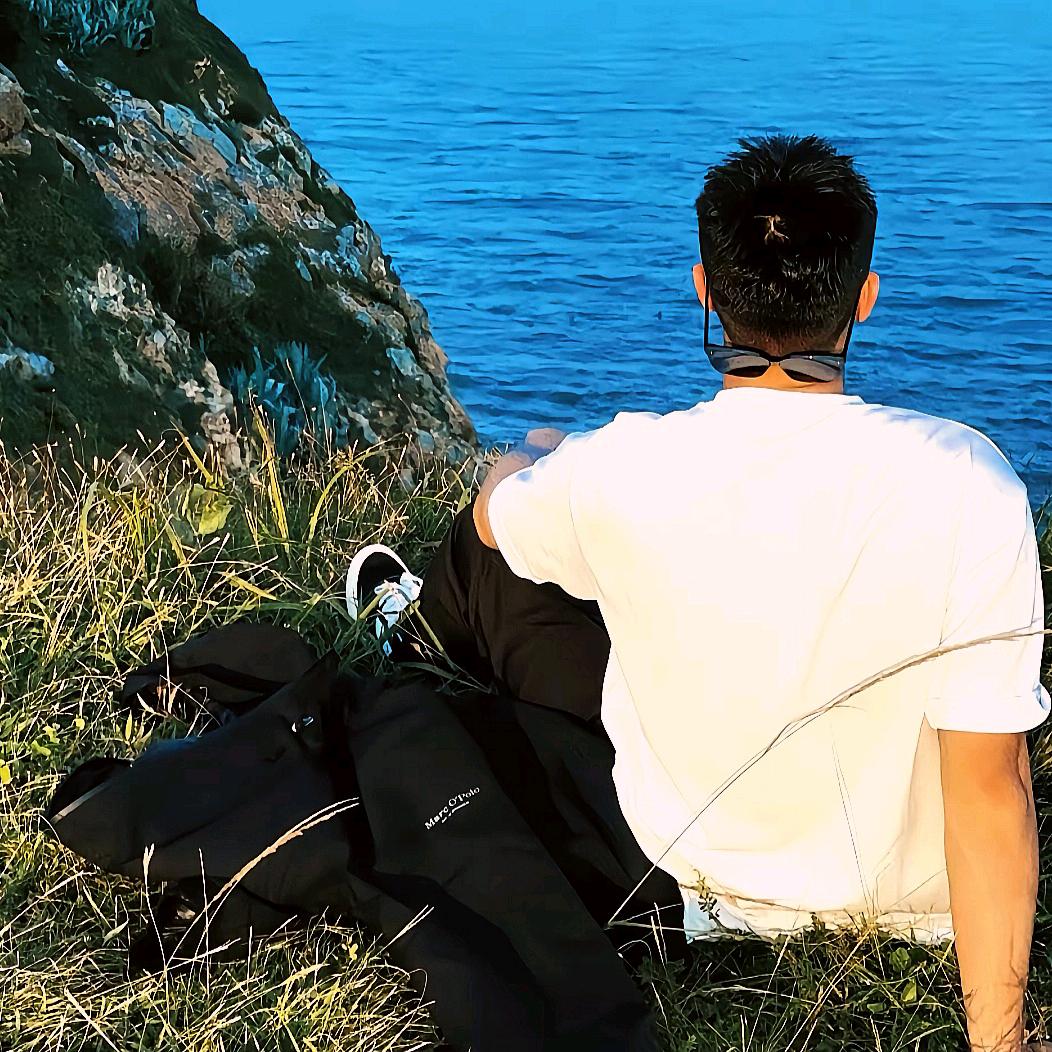 影π 🥃酒酿小鱼干儿🐟