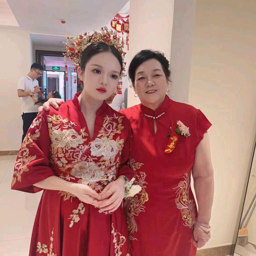 杨小霞