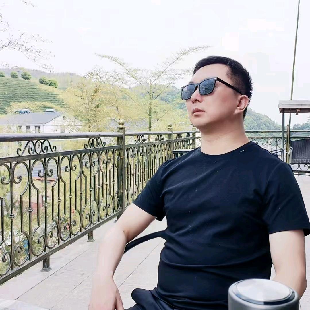 自然而然男装香云纱