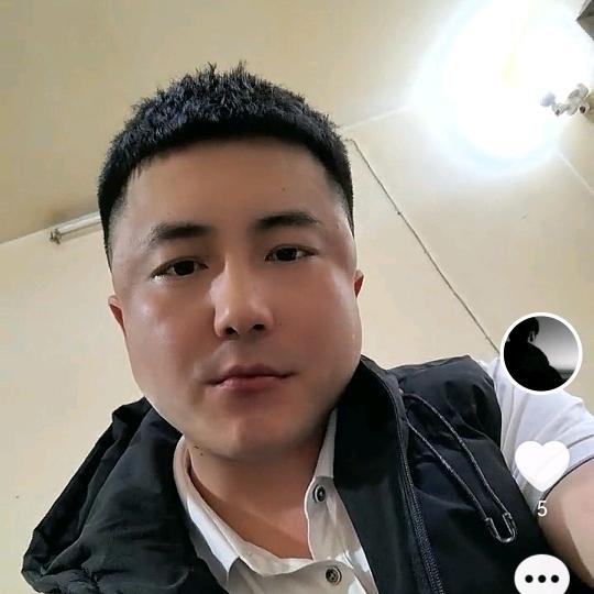 钓不到鱼的王小王