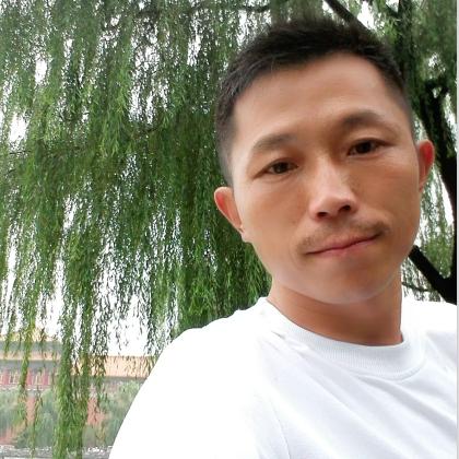 裳诗丹爵工作服定制