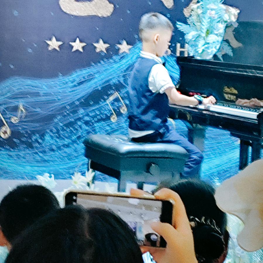 幸福美满一家人