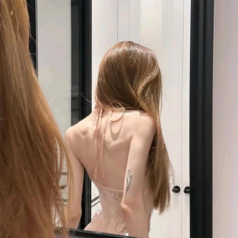 爱难逃.