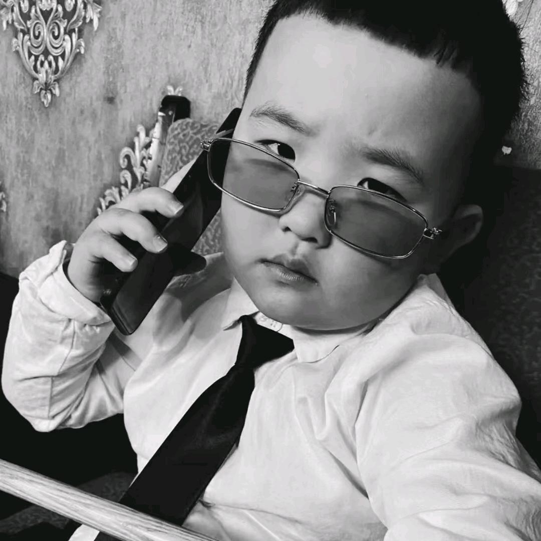 🥀᭄两棵小门牙ྀ💕