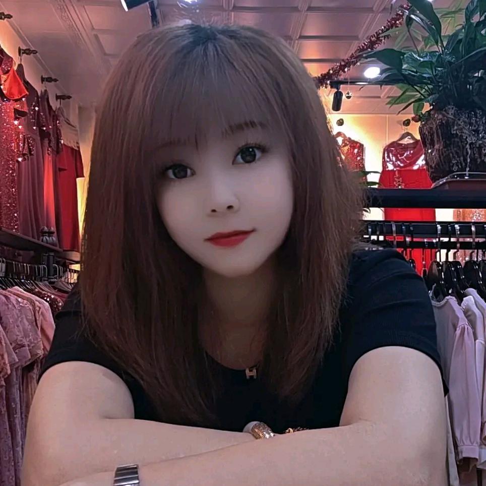 欧衣馆礼服店《阿清》