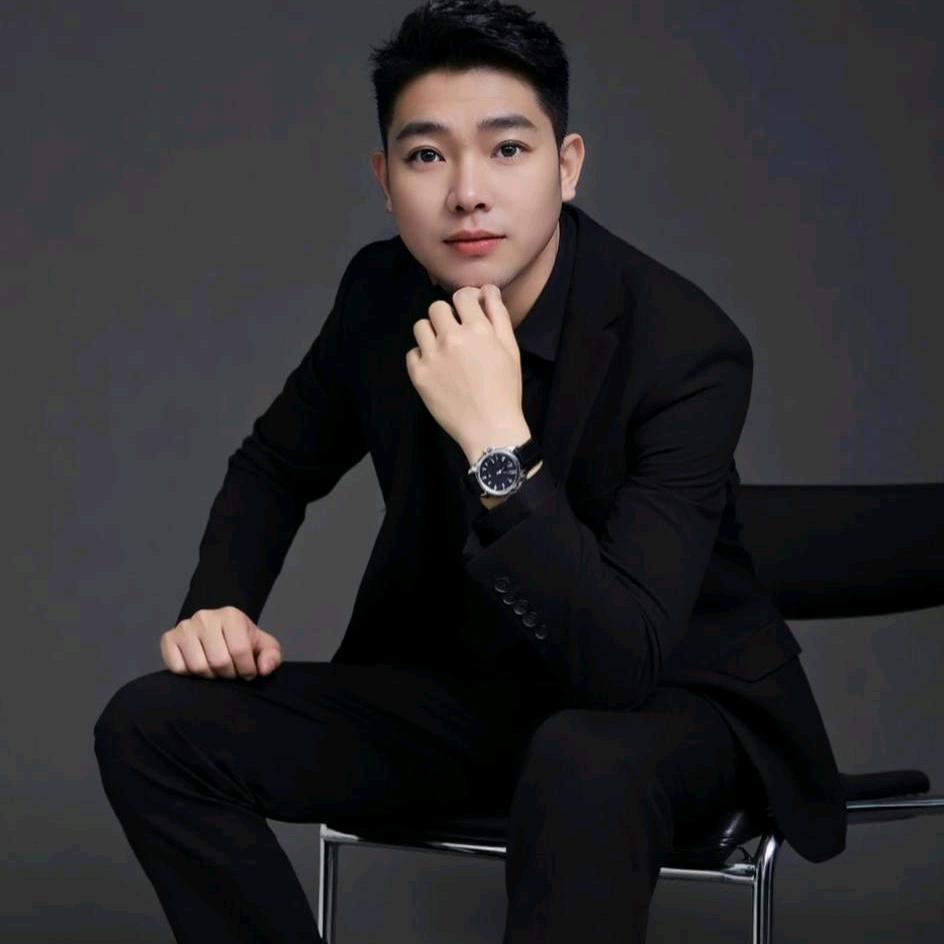 @ 🔴  柒玖哥 🎙