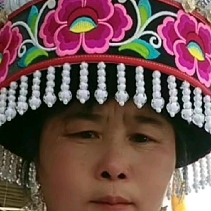 施琼艺