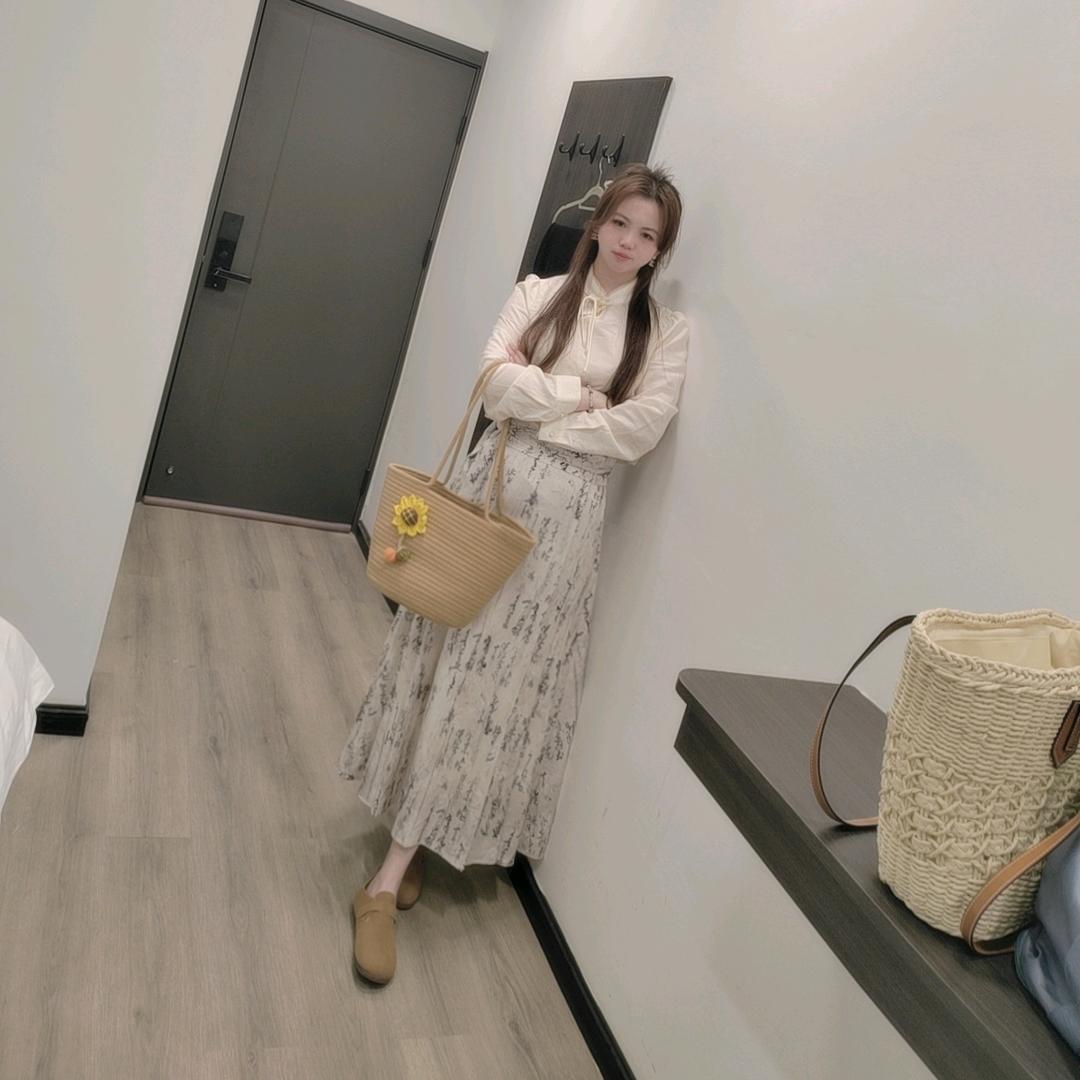 妮
