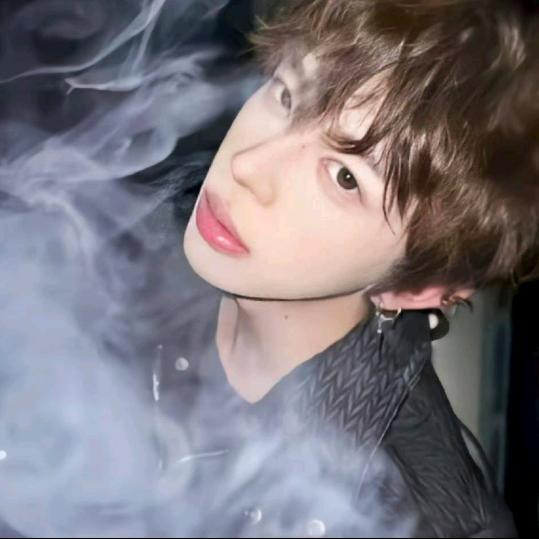 °˖✧︎◝︎(⁰▿︎⁰)◜︎✧︎˖°