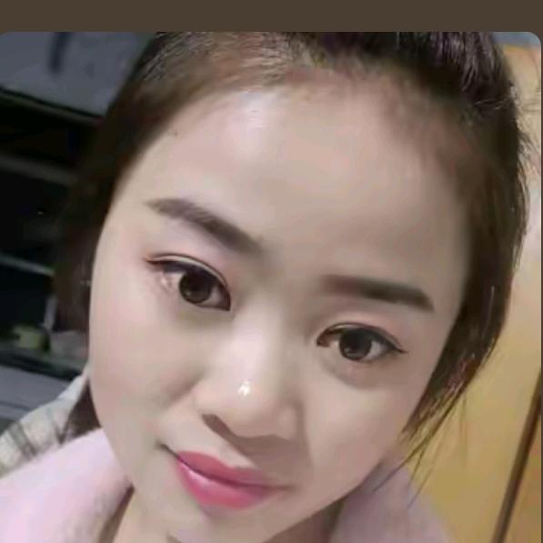 周雄丽