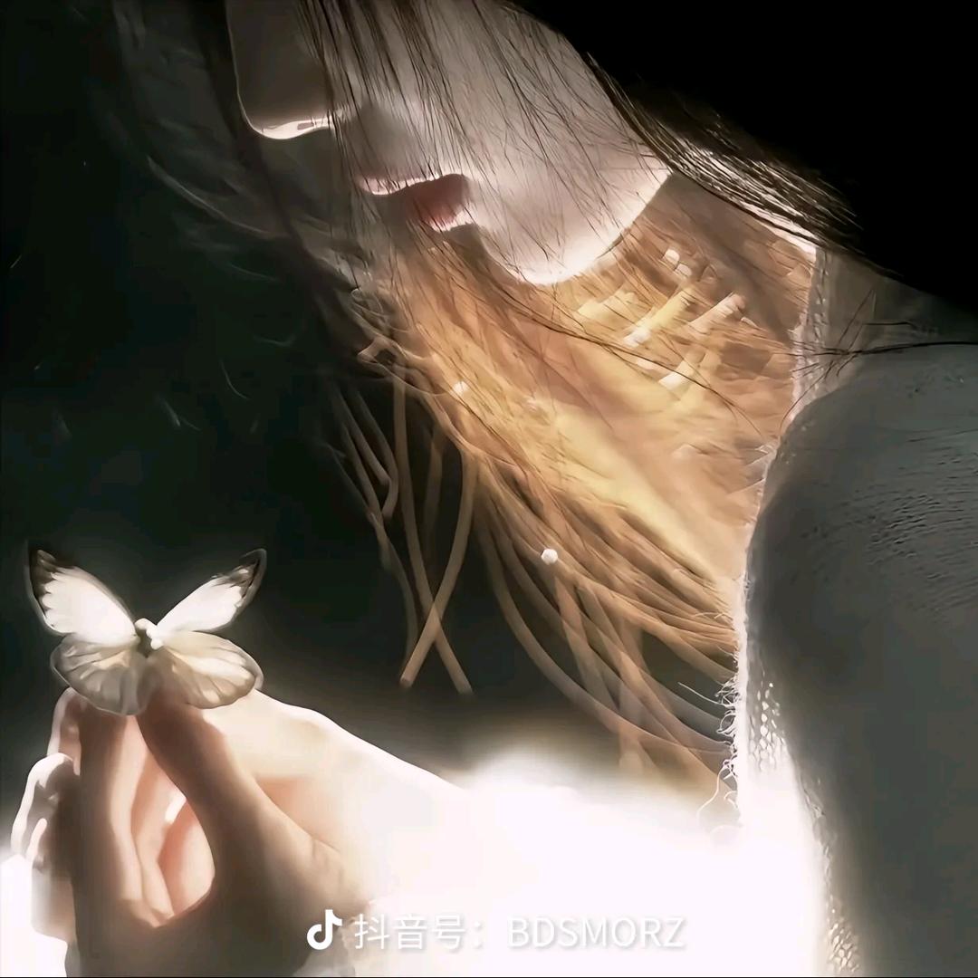 差点是美女🎀