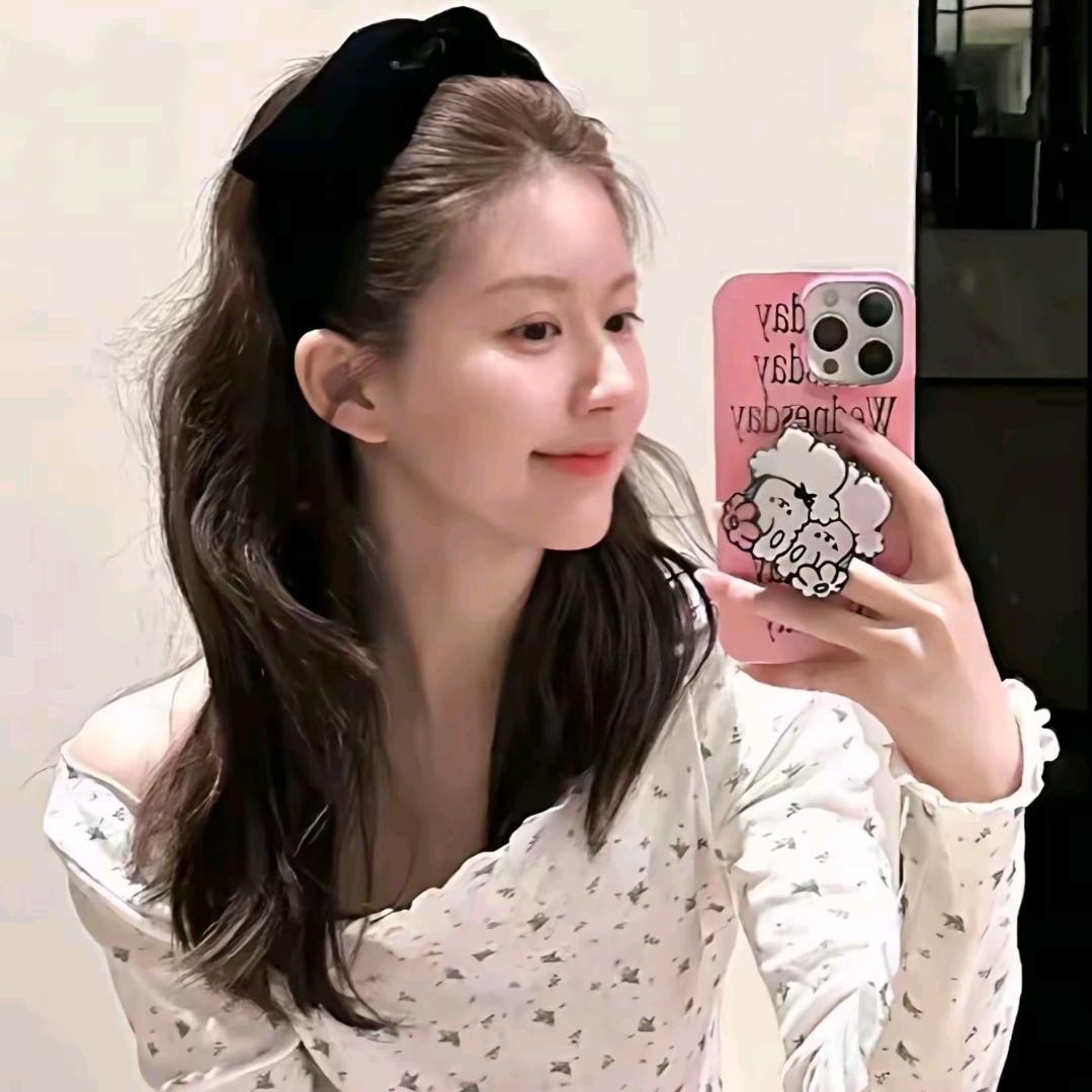 Rosy露浔.＜