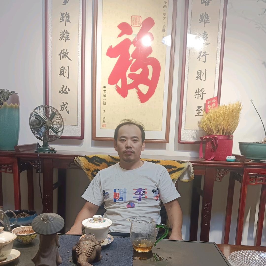 专业清洗油烟机，空调，疏通管道