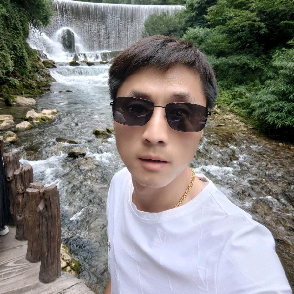 杨周号鲜肉店