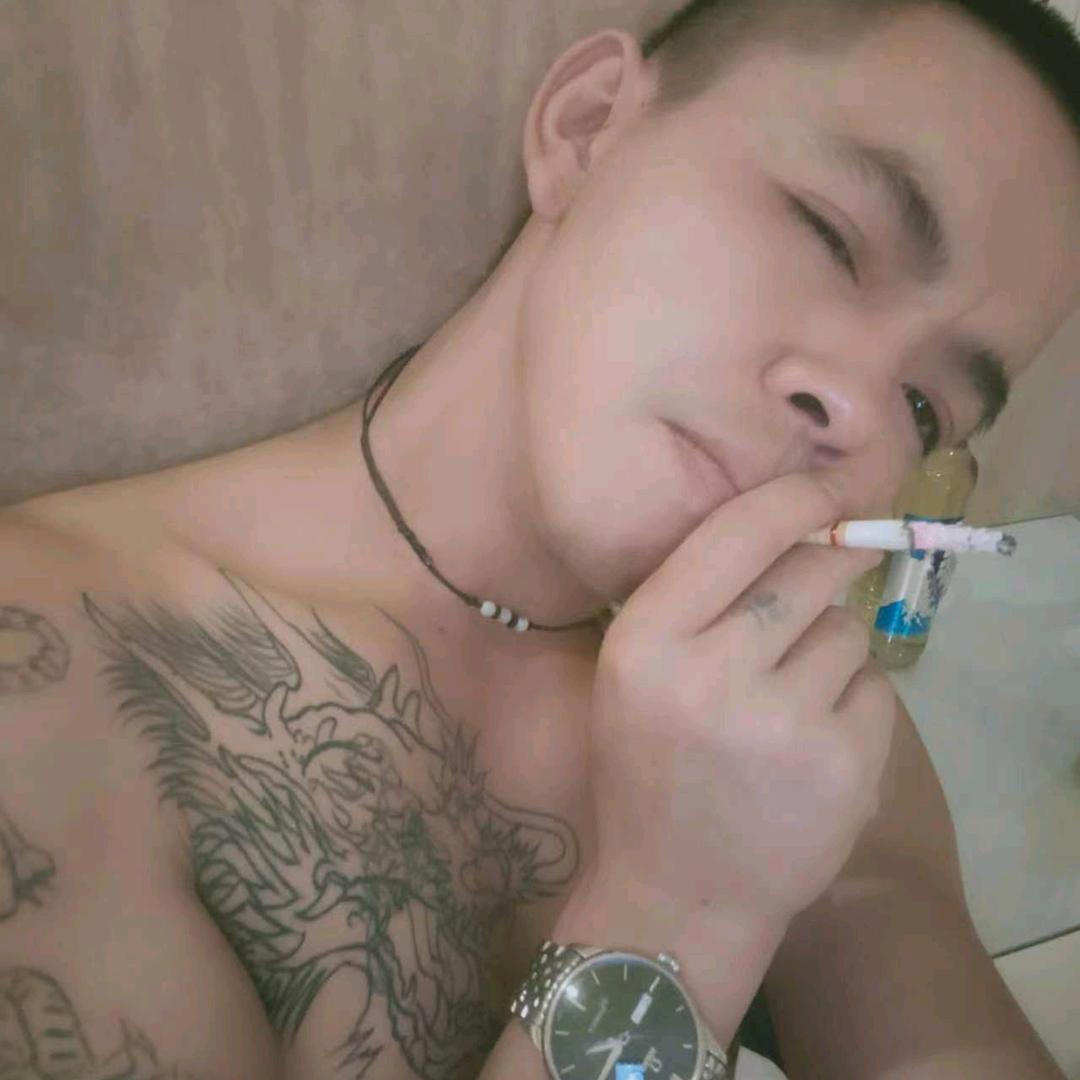 城边(老表︶ㄣ头像