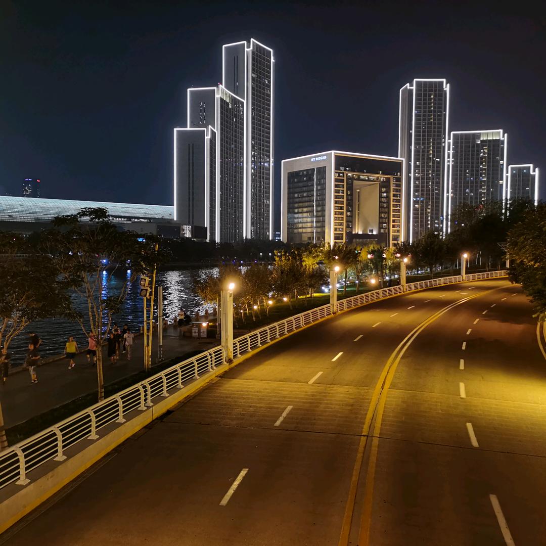 河马先生🦛@瘦瘦何