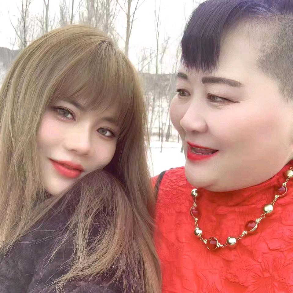 酷姐的叛逆小跟班