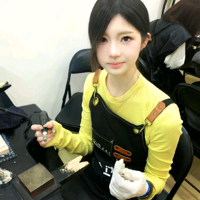 小小瑙儿