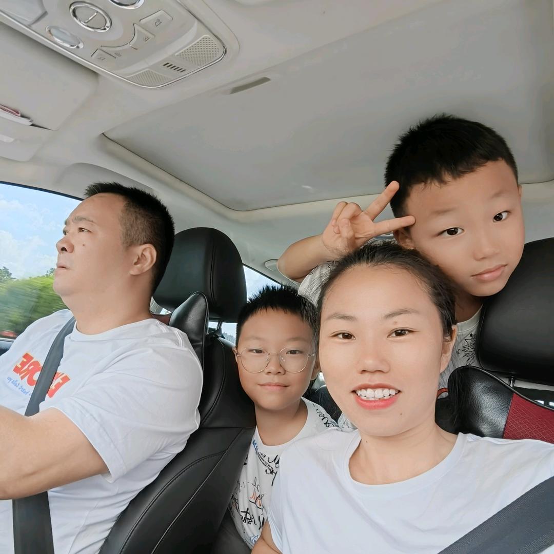 四口之家—羽亦