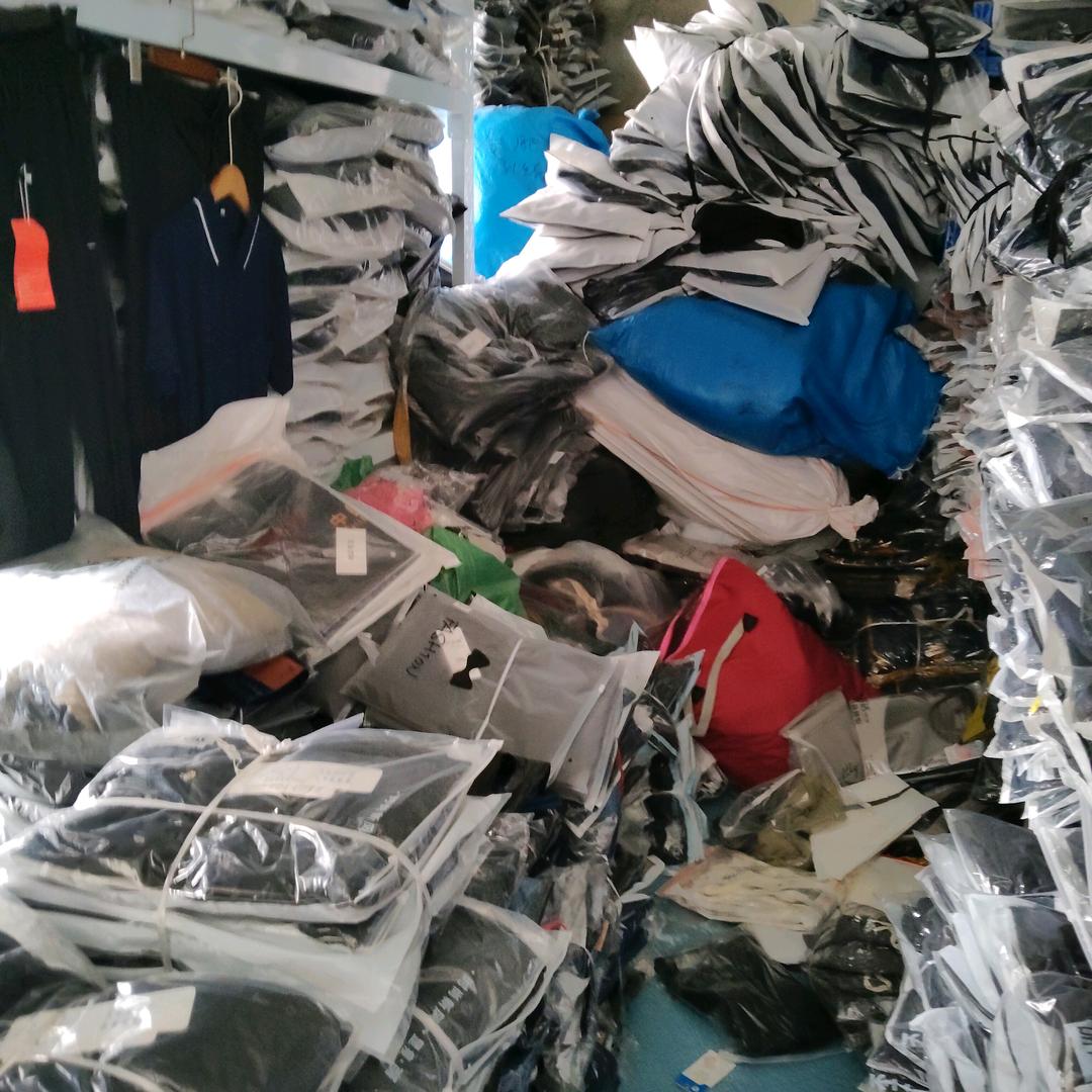 库存尾货，服装批发供应货源（小号）