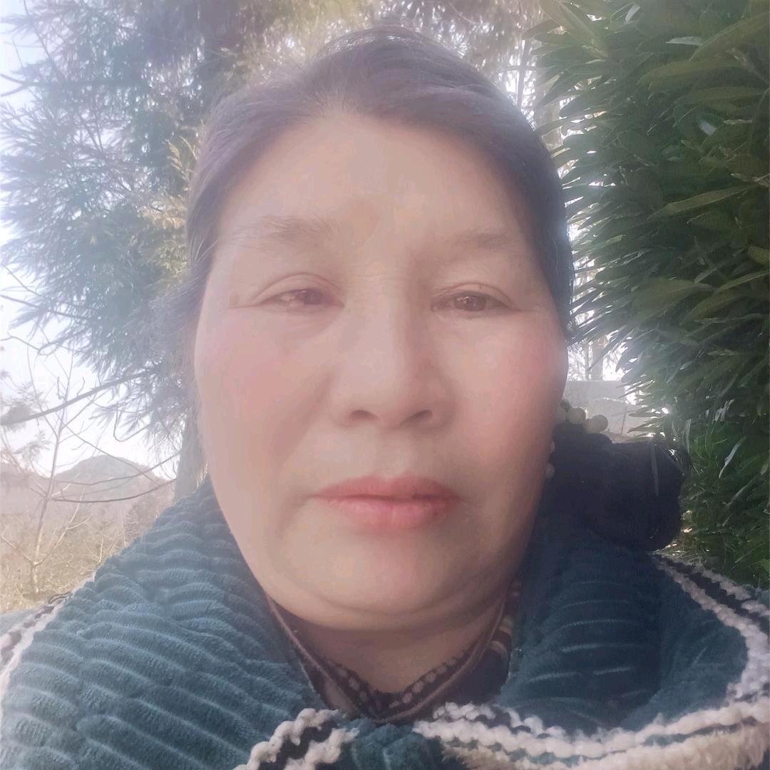 我是俩个孙子的奶奶