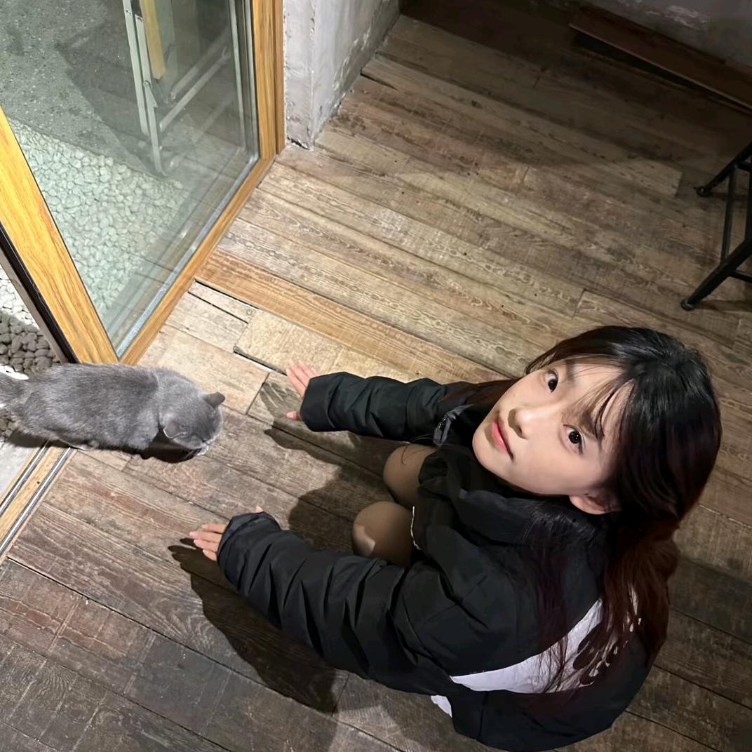大妹子你要坚持住啊