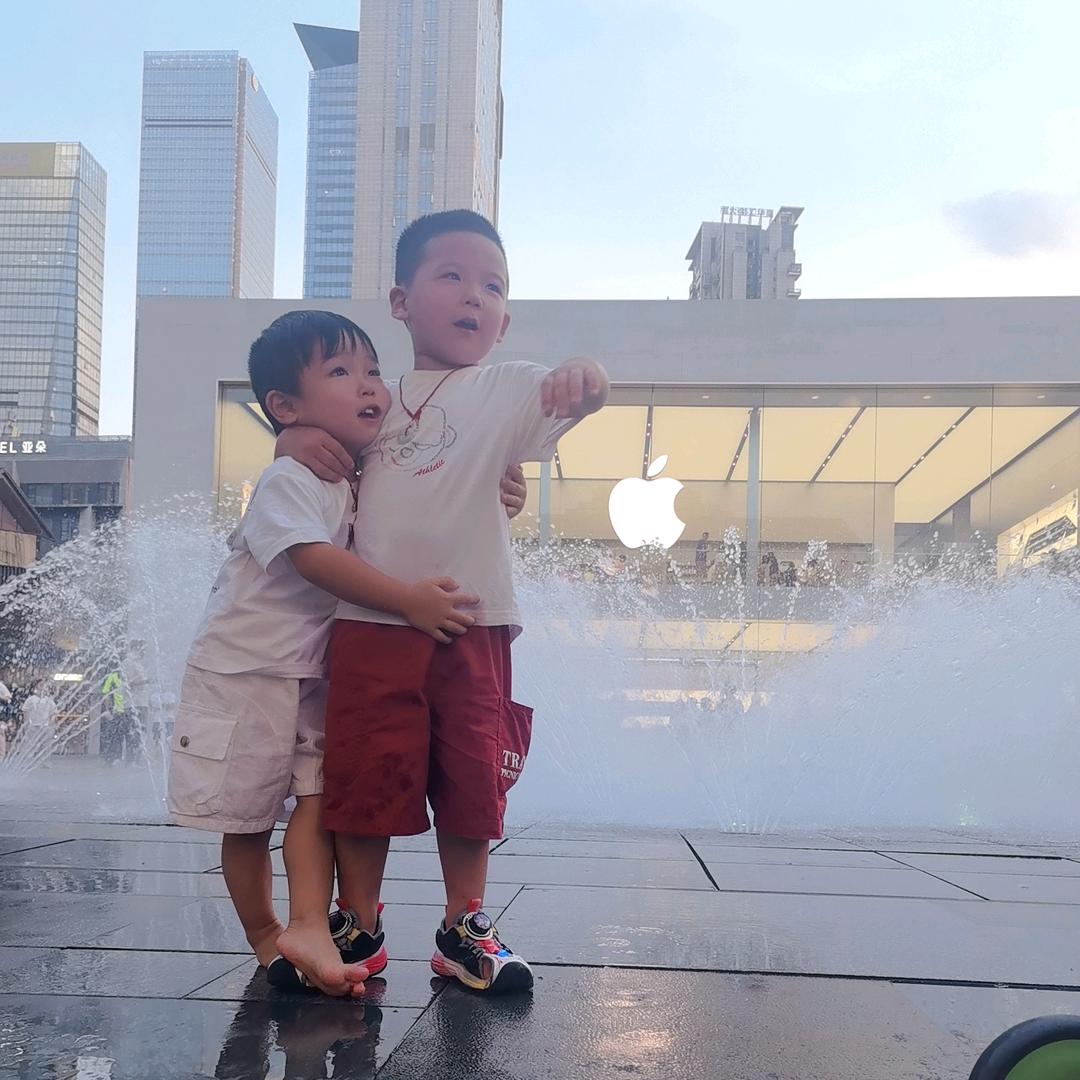 工地小姐姐