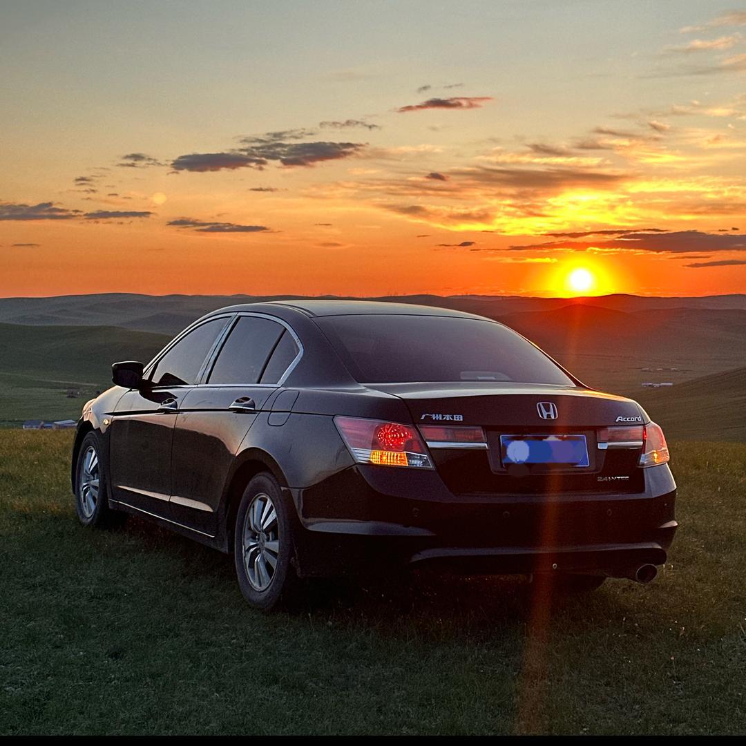 锡林浩特市安沁汽贸 巴特尔