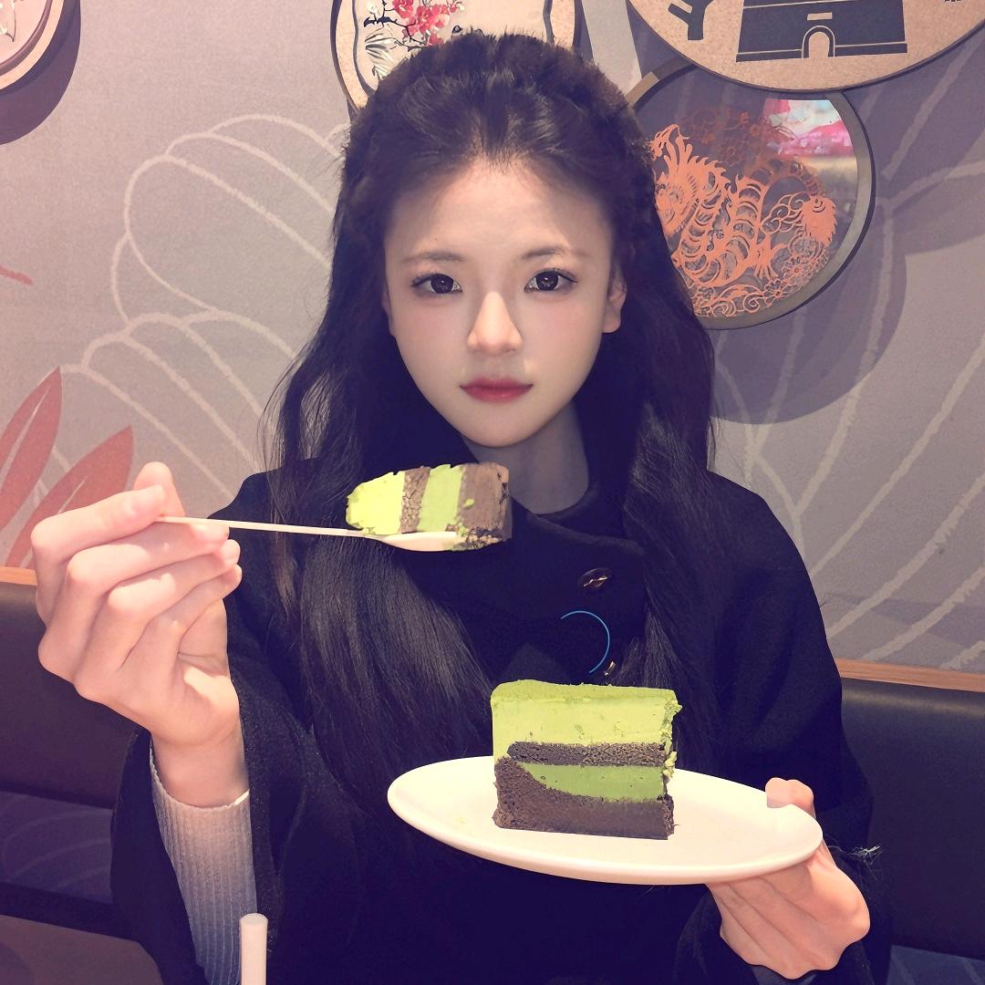 彤(｡･ω･｡)ﾉ♡