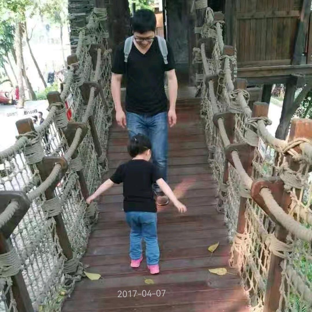 眤昵呢伺养员