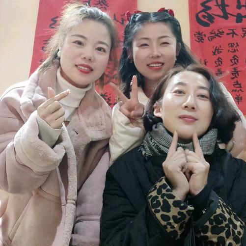 夲茉莉女装（南漳店）许姐
