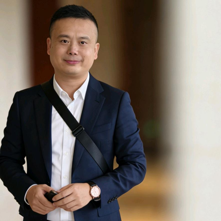 李四华