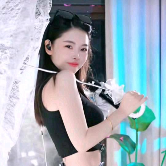 彤彤🐬豚豚小公主