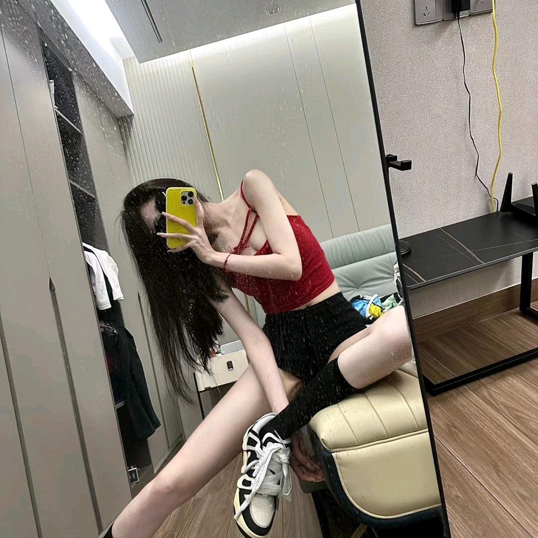 劈叉的活蛆