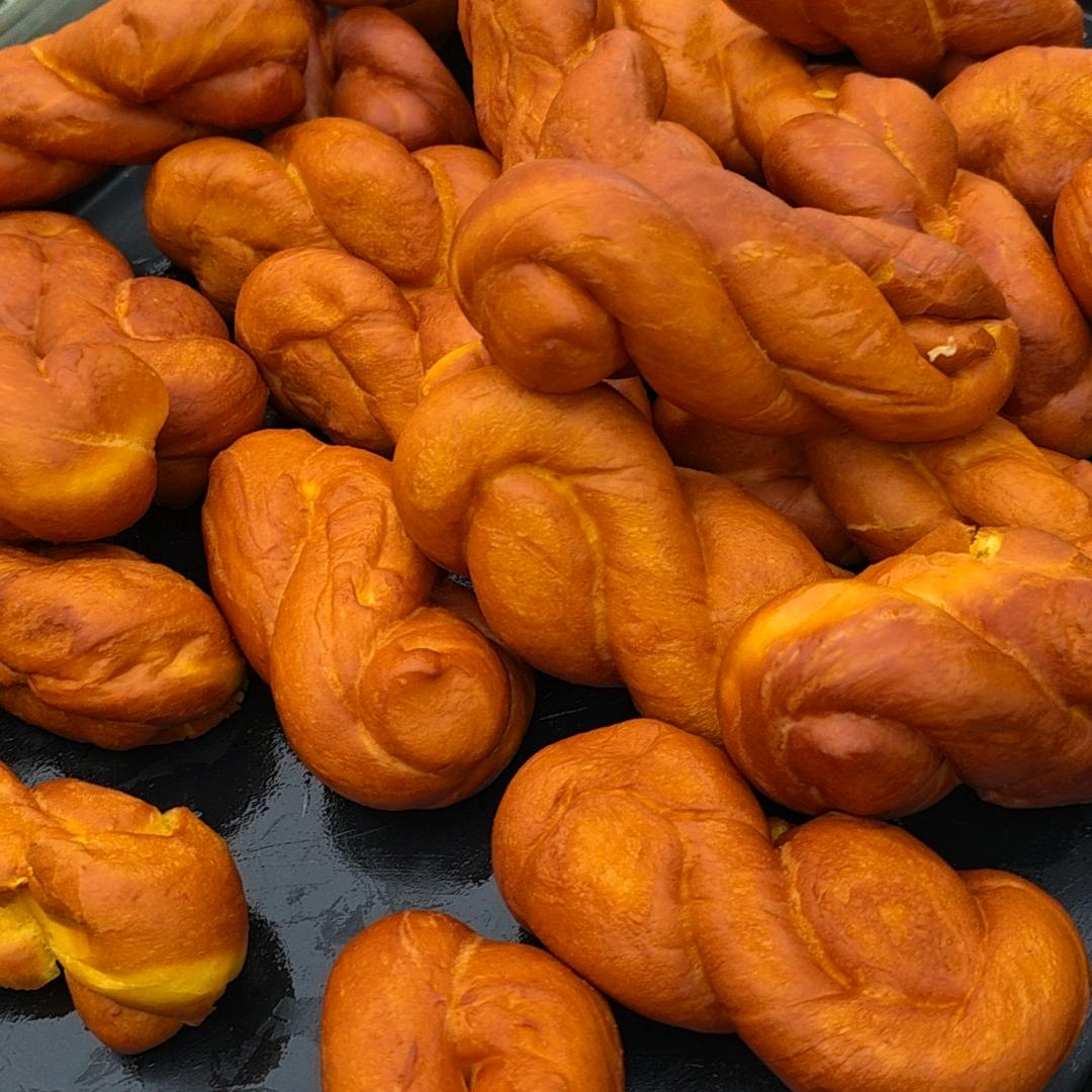 南瓜蛋黄麻花小李哥