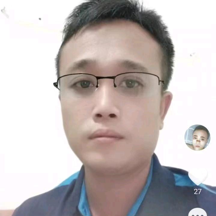 纯哥和你距离0.1米