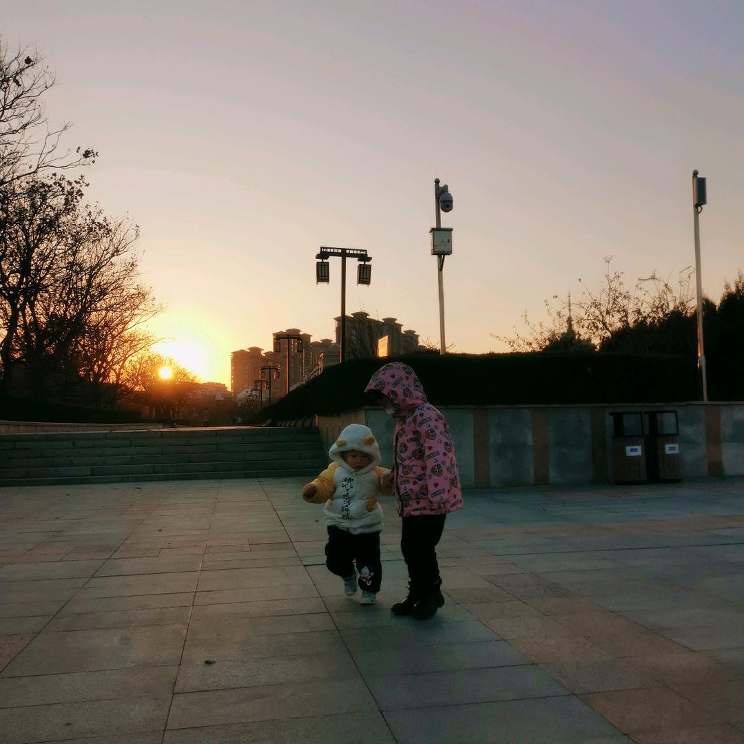 大眼睛，也有眼神