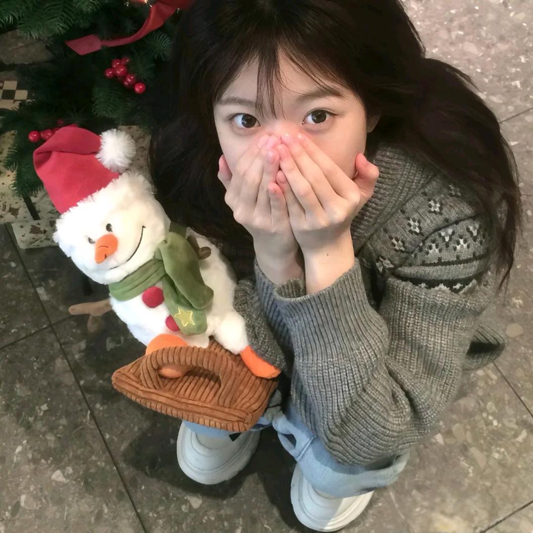 小张摇了摇头