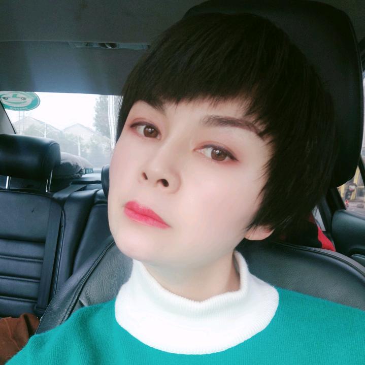 买沙卖沙的胡姐