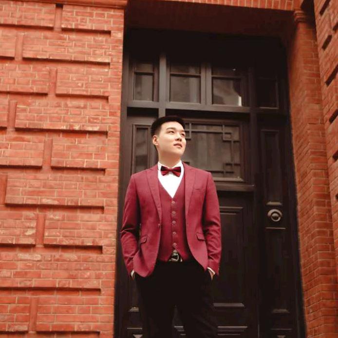 小易小易睡醒啦