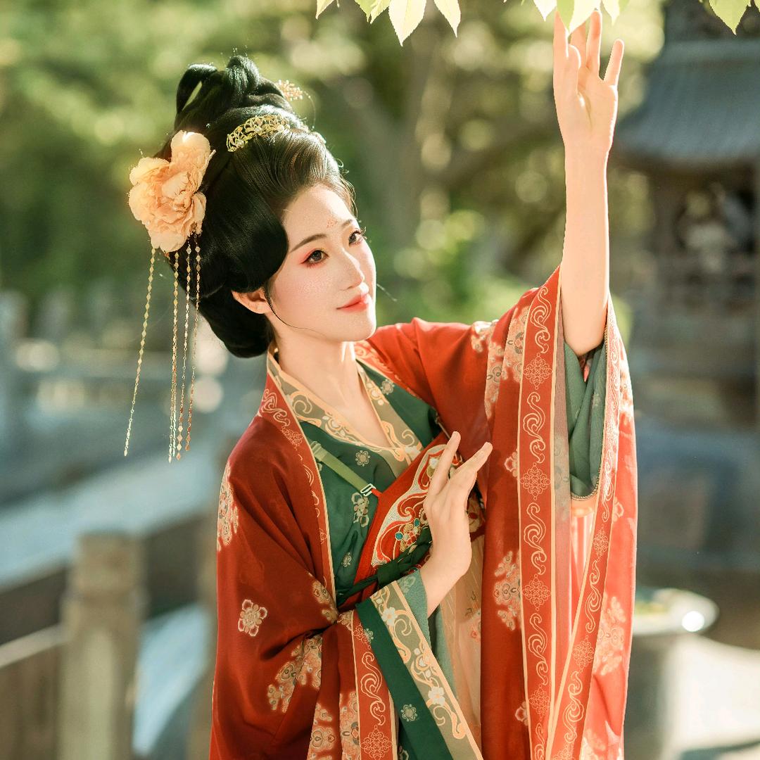 萤火瑜匣头像