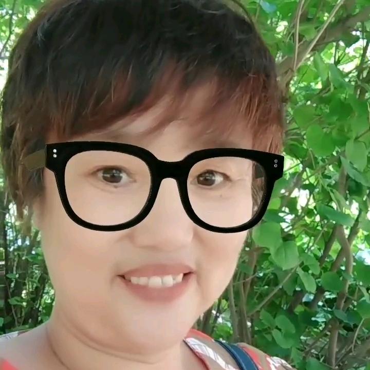 丽姐，聊天直播间