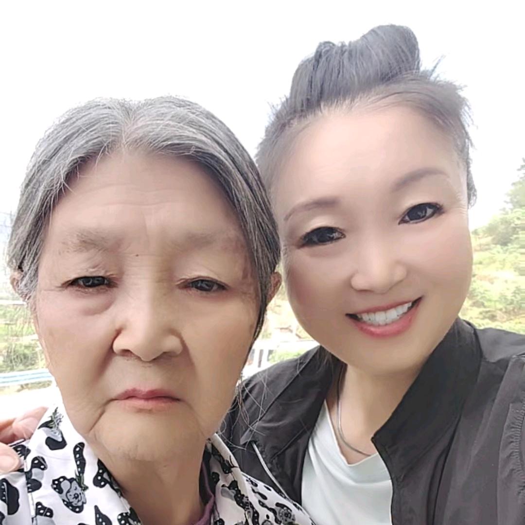 彭姐，阿婆女儿