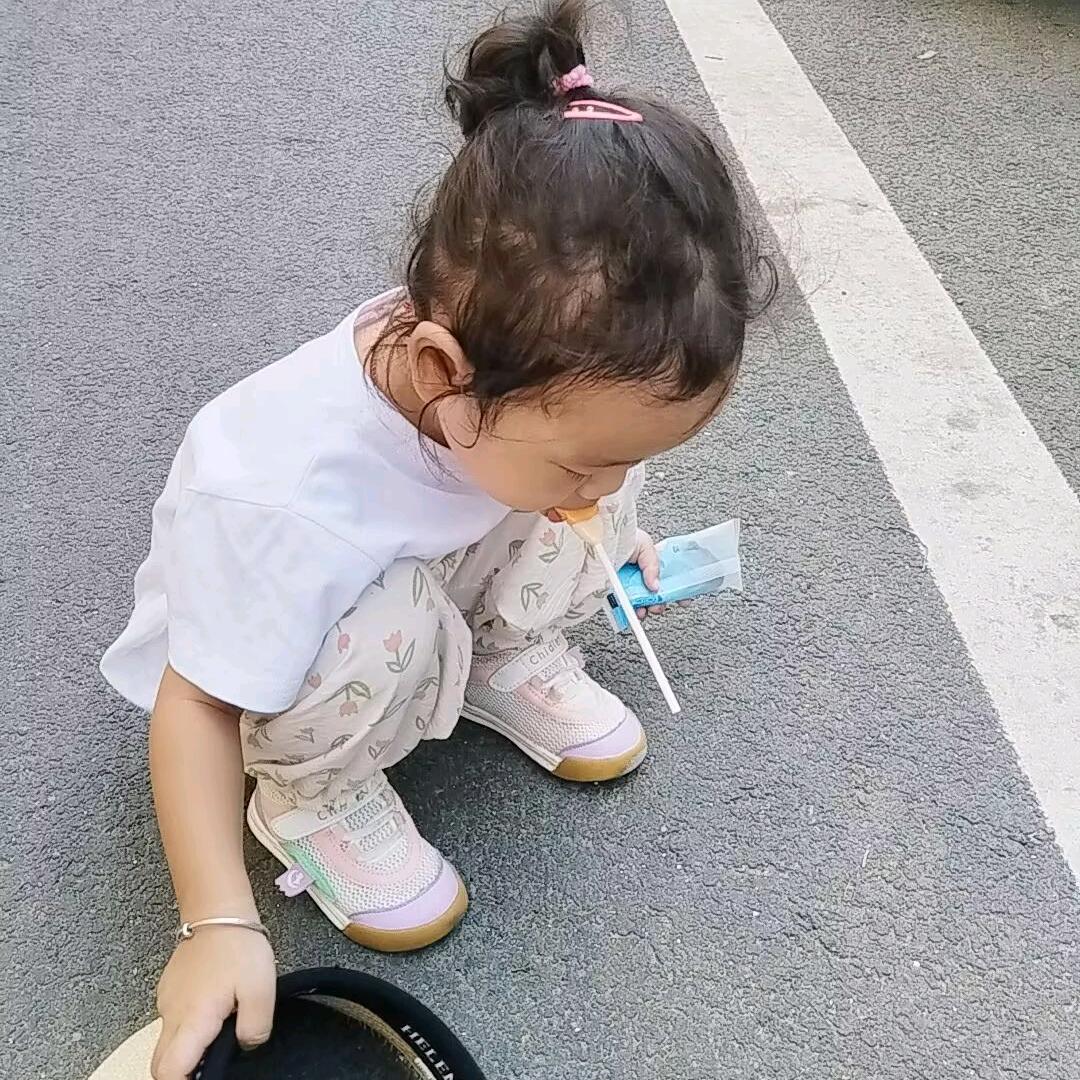 Yan    严。