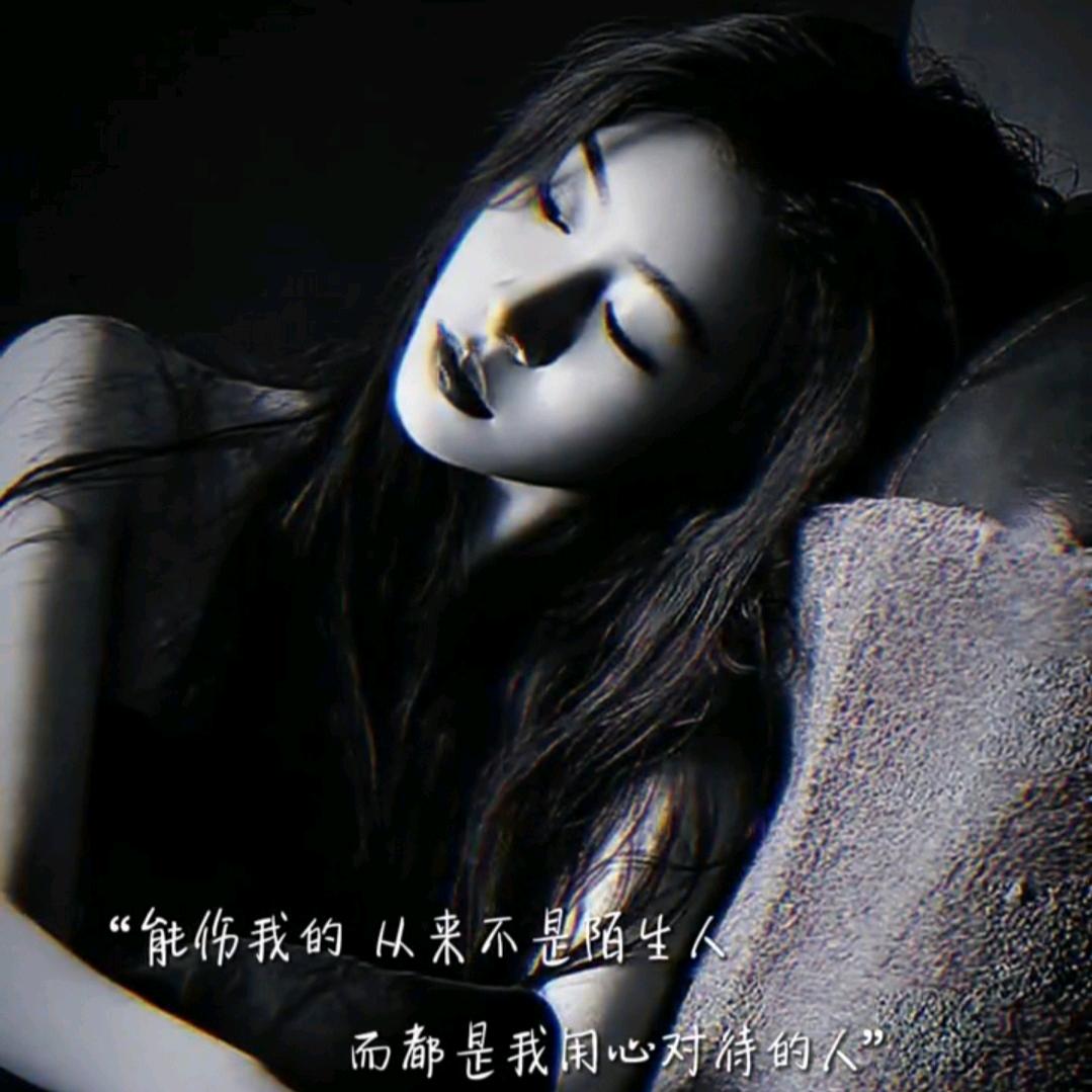 滴血玫瑰爱情水晶