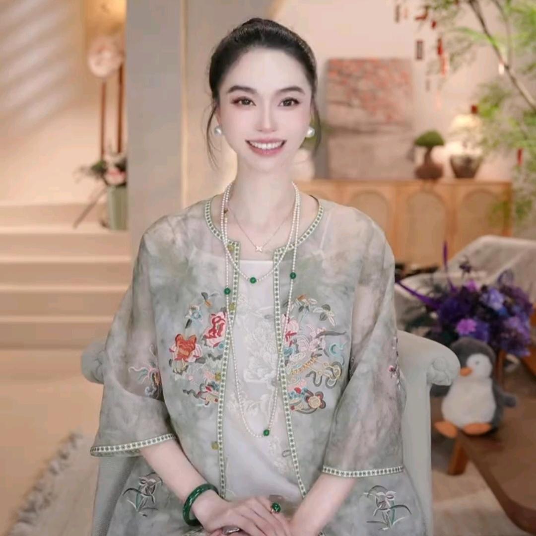 易大嫂《国风美装》穿搭