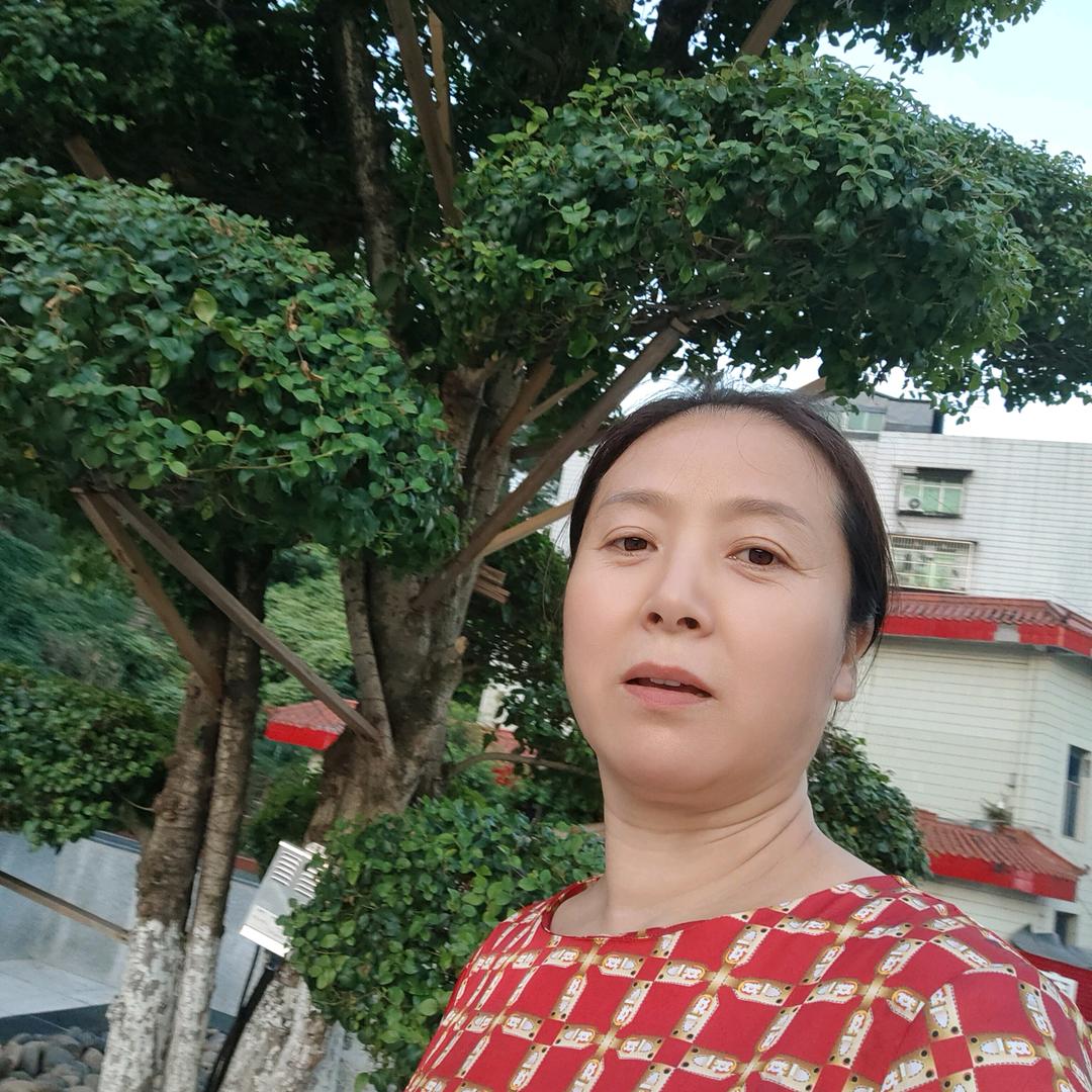 巴城荣荣